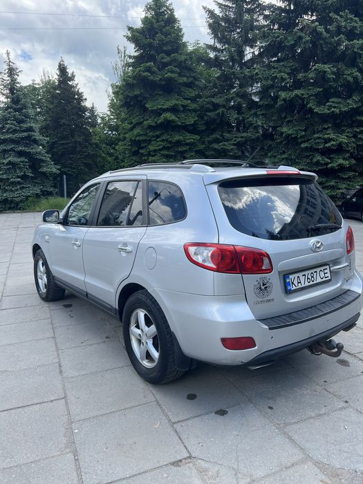 Hyundai Santa Fe 2008 • 2.2 CRDI Diesel • Механіка • 7 місць Full