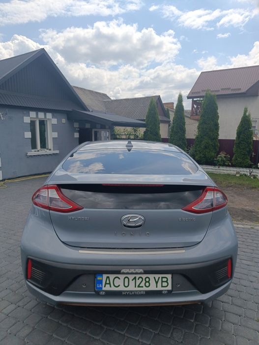 Продам Hyundai Ioniq 2017 l покоління 270 км запаз ходу