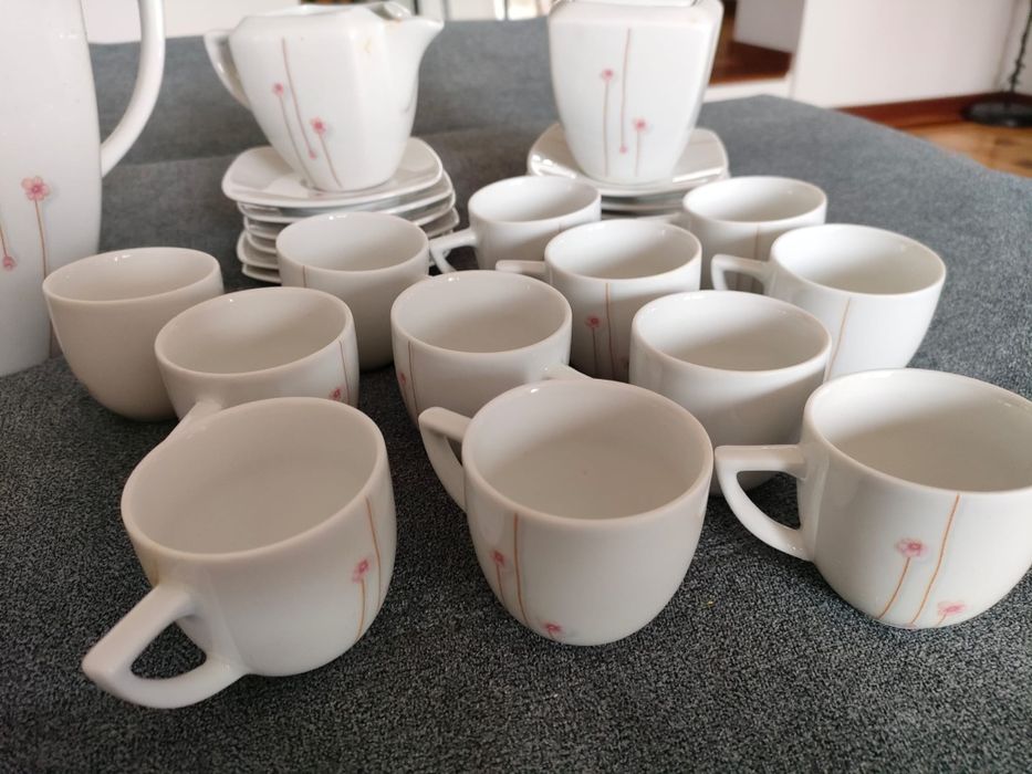 Conjunto de chá e café de porcelana (novo)