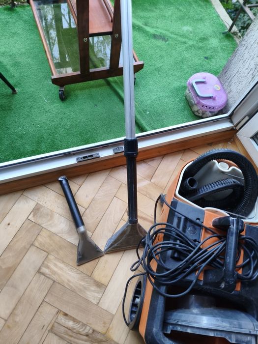 Odkurzacz puzzi 100 Karcher z osprzętem
