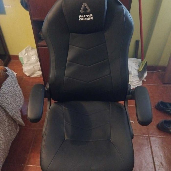 Cadeira alpha gamer bom estado pouco uso