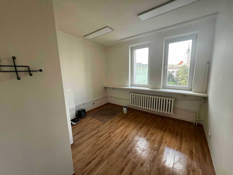 Pokój biurowy 13 m2 w centrum Rzeszowa