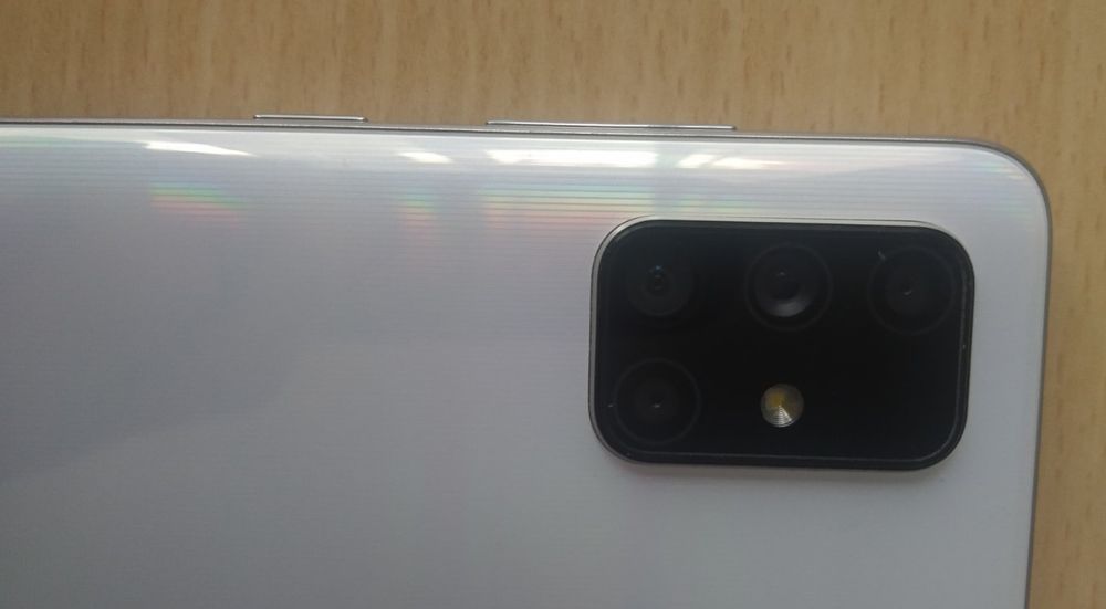 Смартфон Samsung Galaxy A71 6/128GB