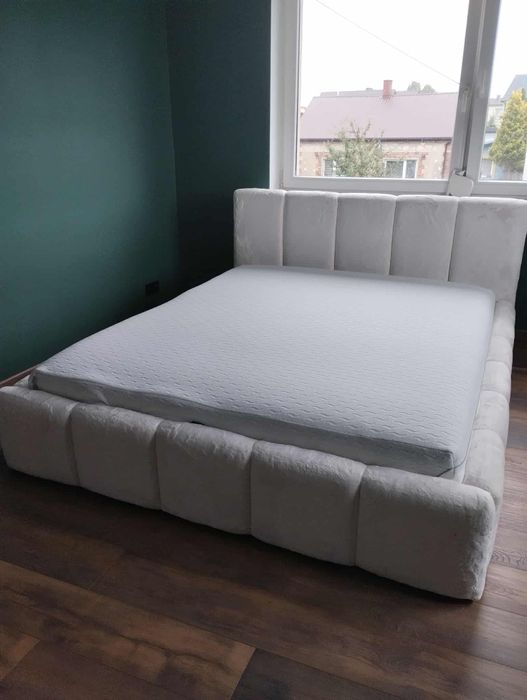 Łóżko SOFIA z pojemnikiem