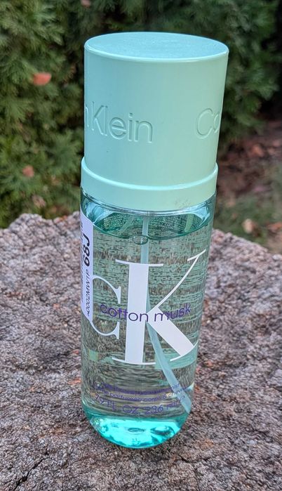 CALVIN KLEIN Cotton Musk Body Mist mgiełka do ciała i włosów 236ml
