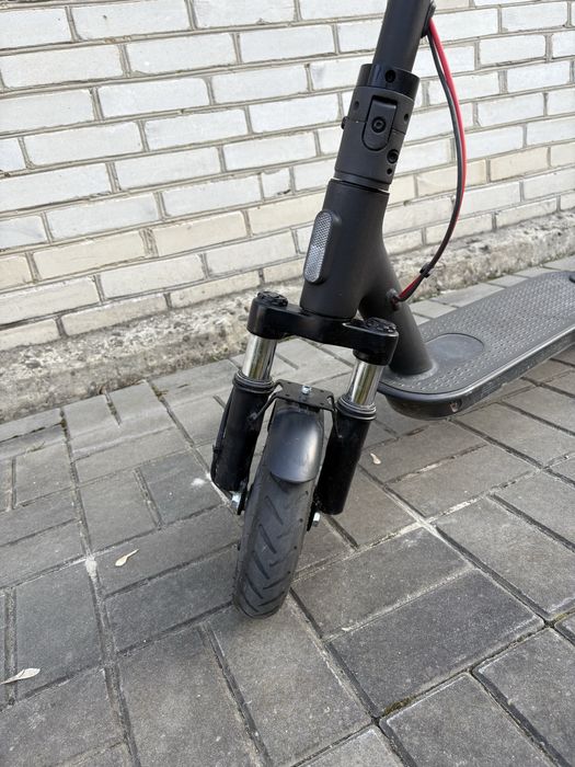 Електросамокат Xiomi m365 pro2