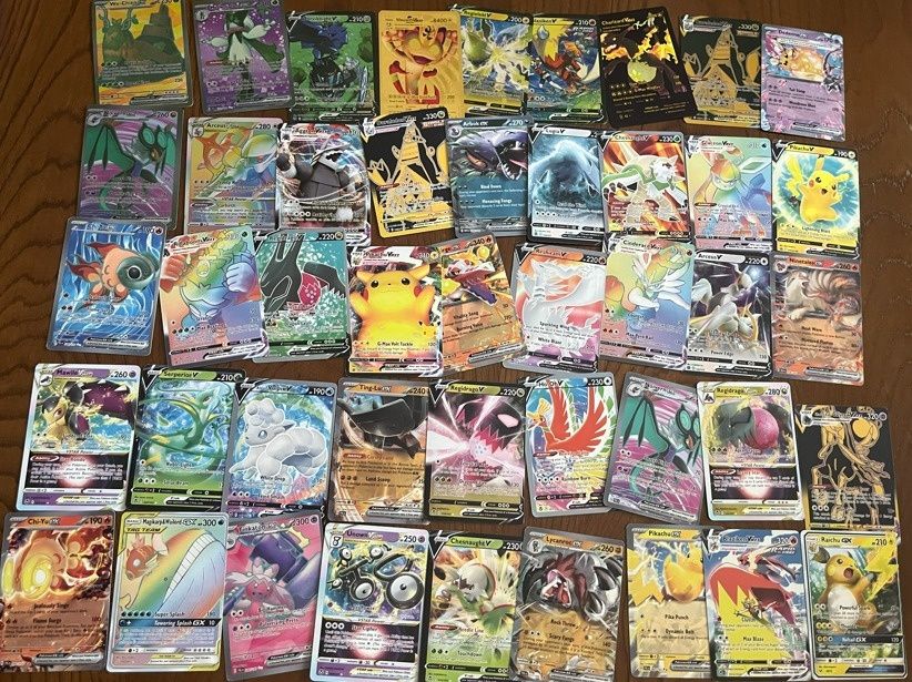 Diversas cartas Pokémon