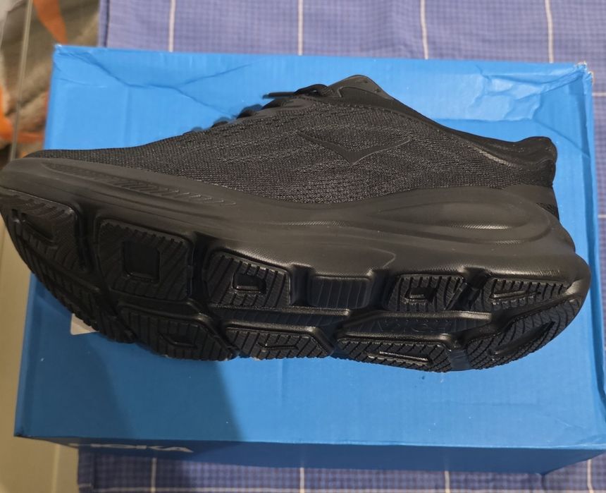 Tenis Hoka Bondi 9