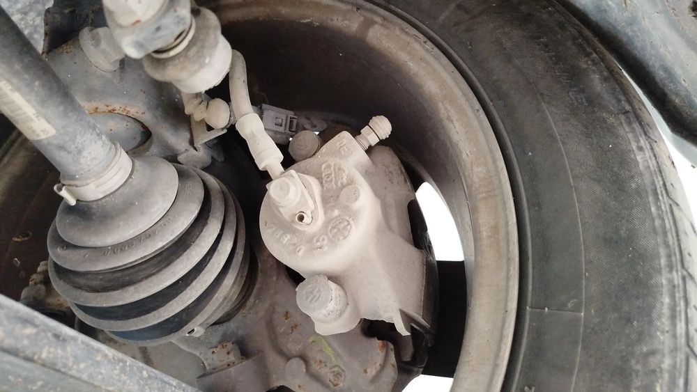 Pinça travão / maxila de travão frente esquerda AUDI A2 (8Z0)