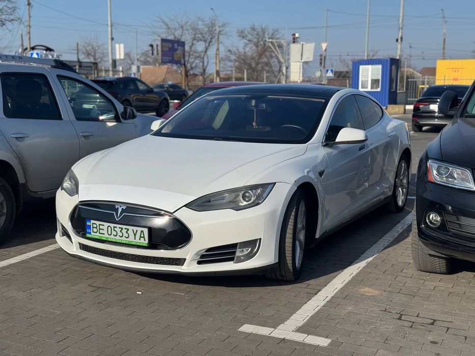Аренда Tesla model S