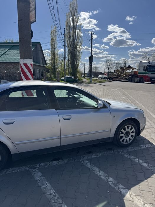 Продам автомобіль audi A4