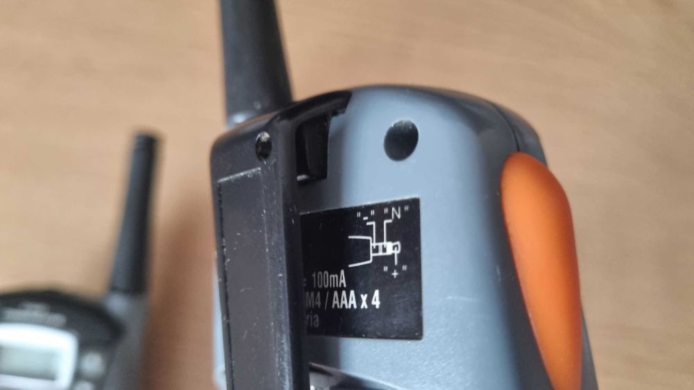 Radiotelefon 2 sztuki Walkie-Talkie First Austria dla kolekcjonera.