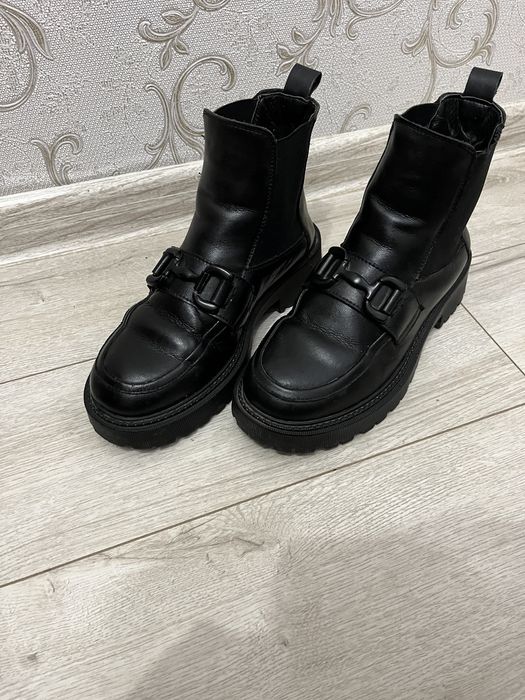 Продам шкіряні челсі