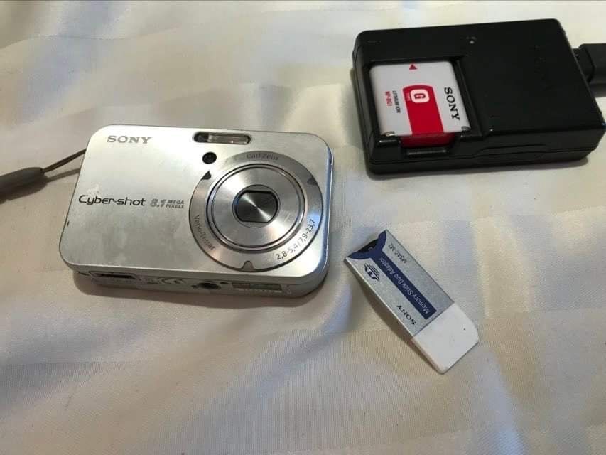 Maquina fotografica Sony DSC N1 Como Nova