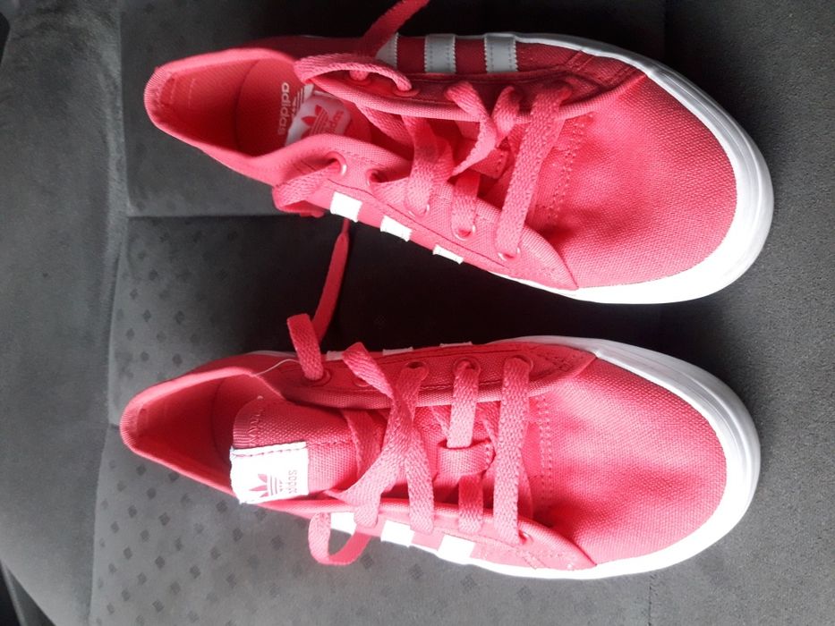 Кроссовки adidas Nizza