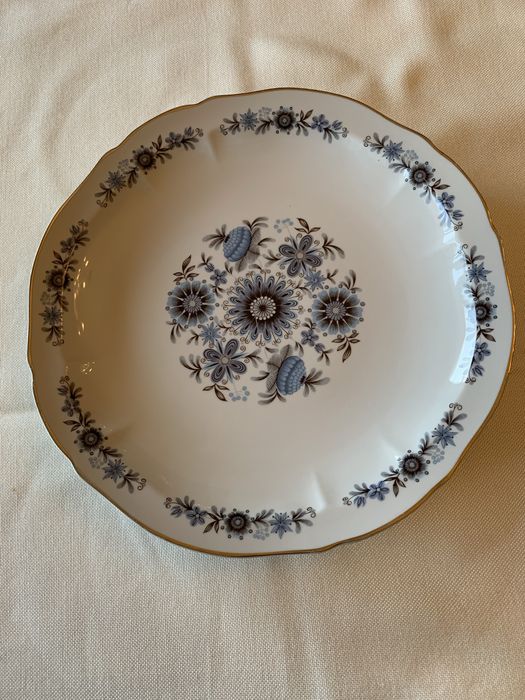 Prato de porcelana de Coimbra com 32 cm