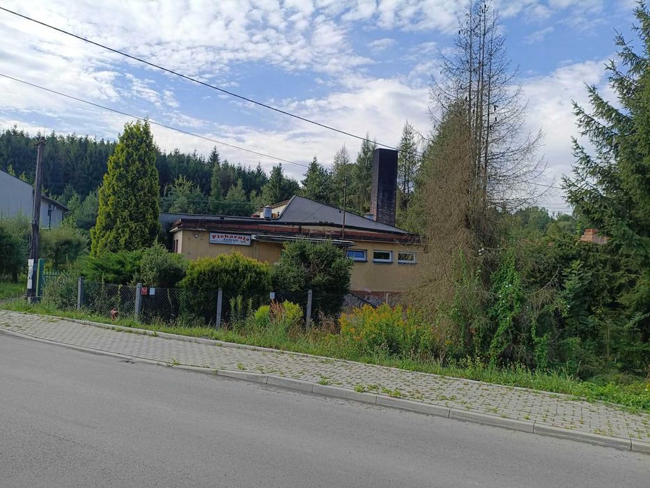 Zembrzyce - Obiekt użytkowy 400 m² + działka 28 arów
