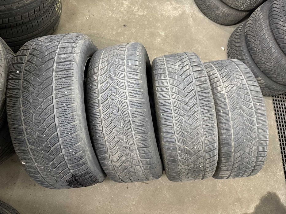 KOŁA ZIMOWE KUGA 5x108 7,5J ET 52,5 235/55R17