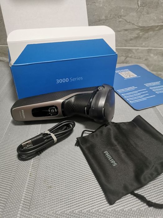 Єлектробритва Philips Series 3000 нова