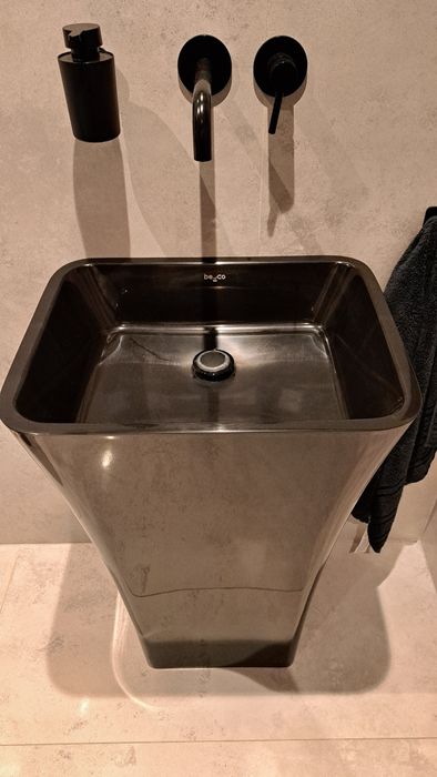 Umywalka wolnostojąca BESCO ASSOS BLACK