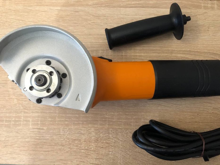 Електроінструмент AEG WS 12 - 125 Болгарка