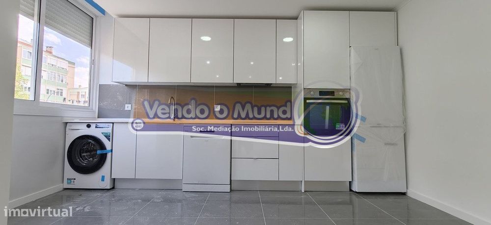 Apartamento T2 na Amadora (LXAMD038)