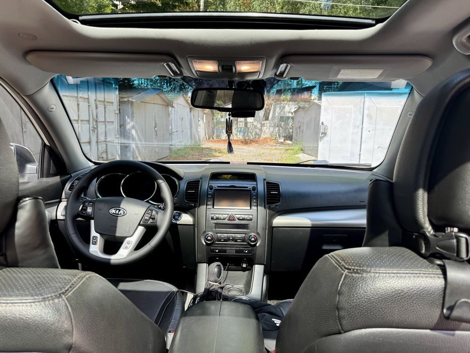 Продам KIA SORENTO 2.2d