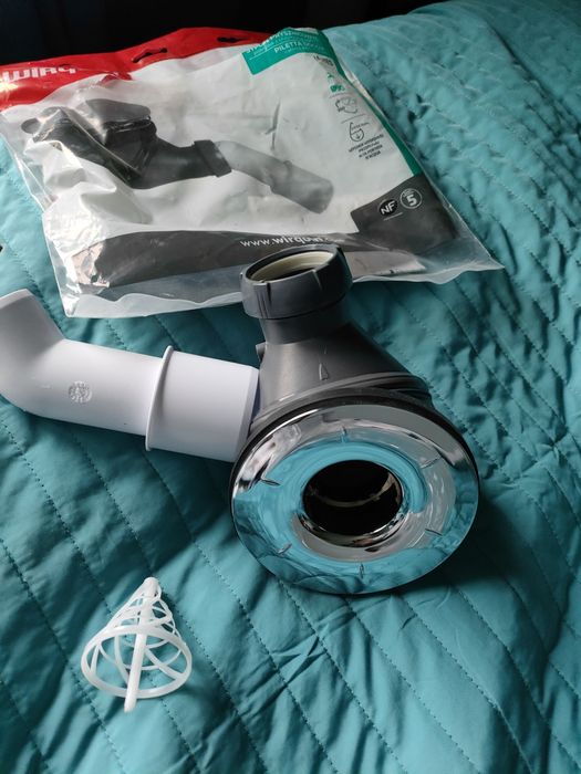 Nowy francuski syfon brodzikowy 90