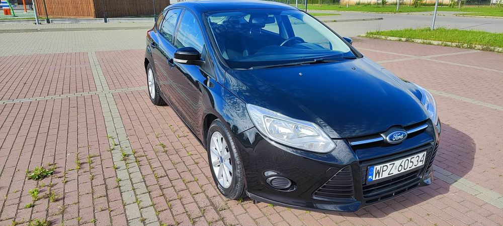 Ford Focus Niski przebieg /benzynka