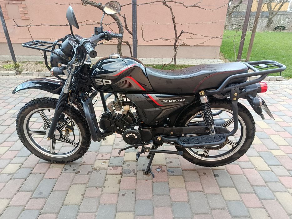 Продам мотоцикл Spark 125  4 с ,