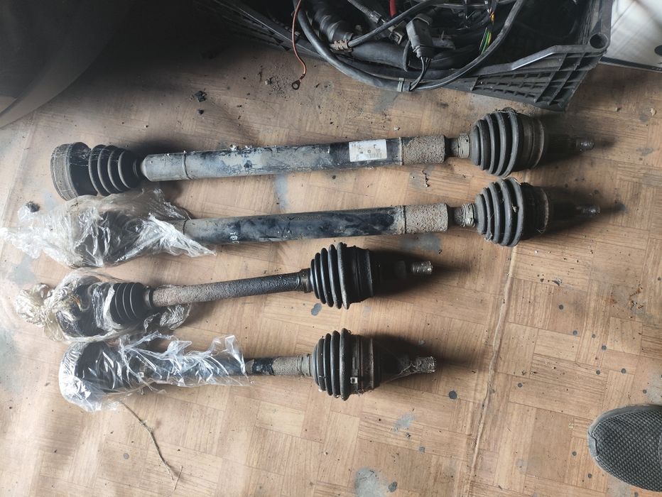 Полуось гольф 4 1.4