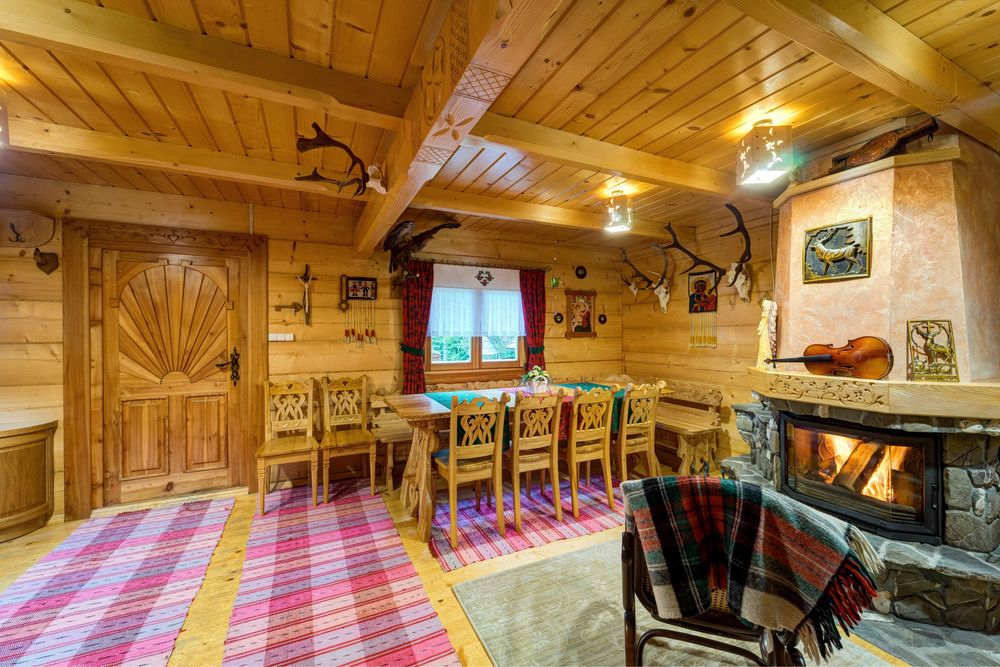 Domek z balią i kominkiem w lesie Podhale Gorce