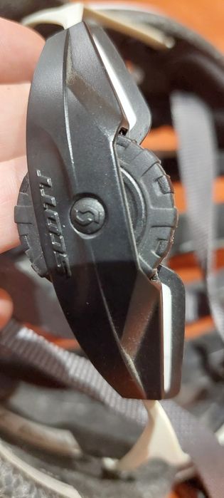 Capacete de bicicleta SCOTT, muito leve, pouco usado