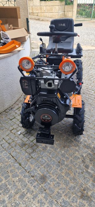 Mini tractor diesel tracção 4