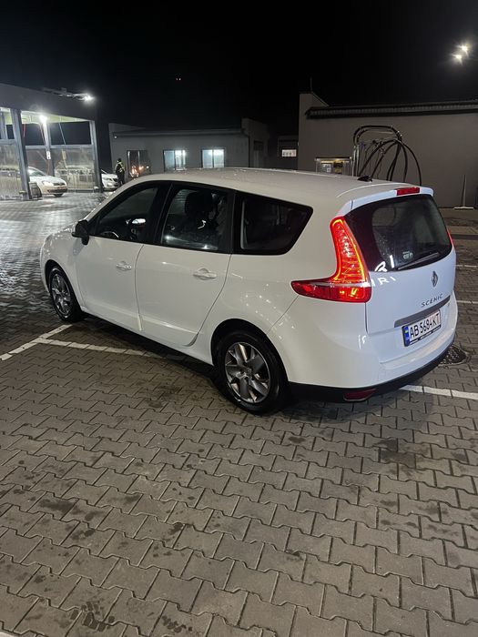 Рено Гранд Сценік 2011 рік К9К