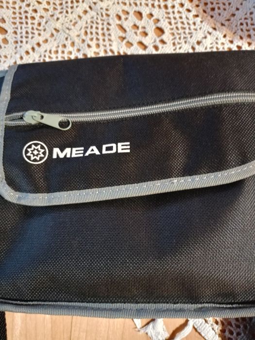 Lornetka Meade 10x50