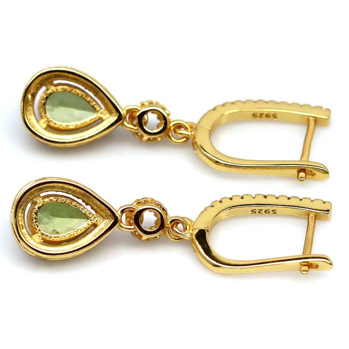 Серебряные серьги с зеленым натуральным перидотом 5х7мм