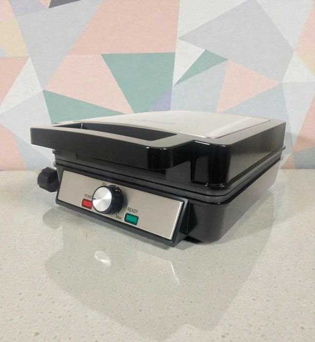 Вафельниця електрична. Електровафельниця. Электровафельница. 1200 ВТ