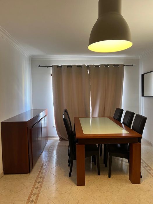 Conjunto de Mesa de Jantar + 6 Cadeiras + Aparador + armario