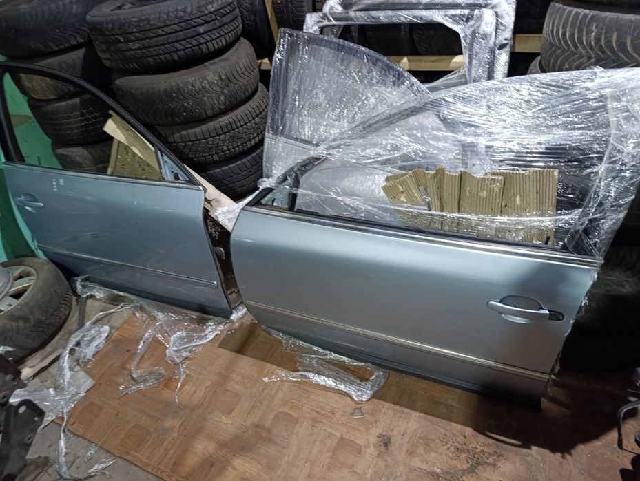 Продам двері passat b5 plus колір LB5S
