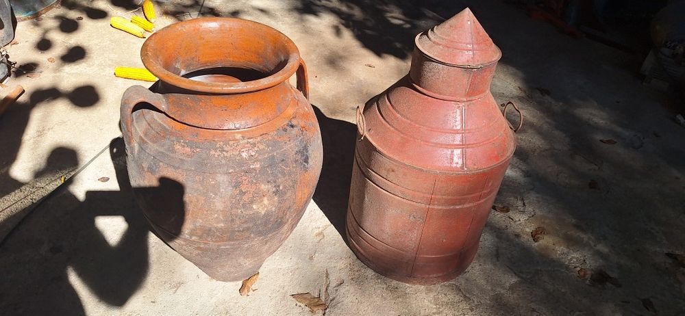 Talhas em cerâmico e em ferro