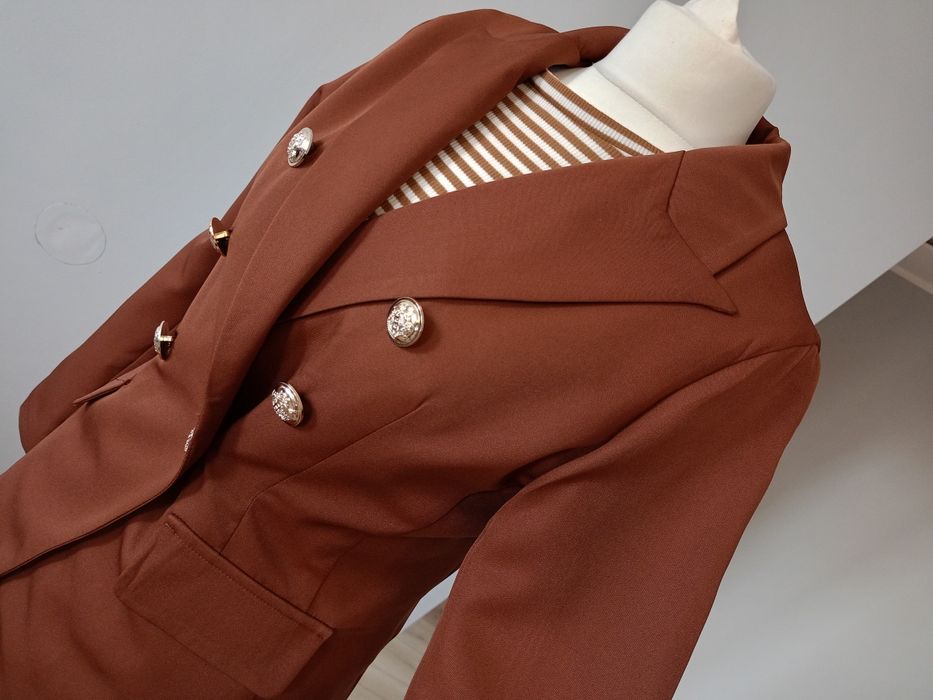 Komplet brązowy marynarka+szorty