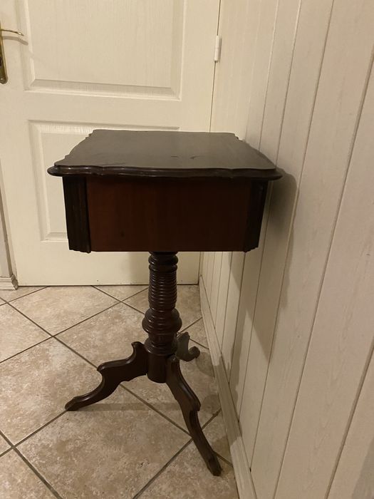 Stolik antyczny Niciak