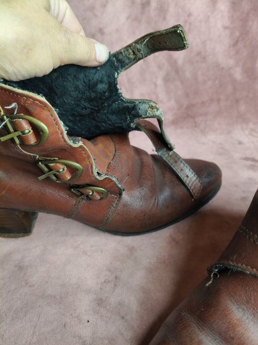 Stare skórzane buty PRL 184