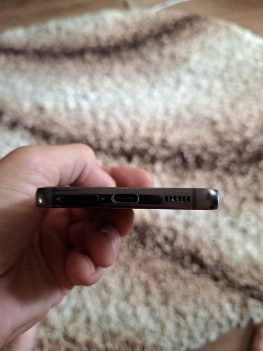 Продам Samsung galaxy s 22  8/128