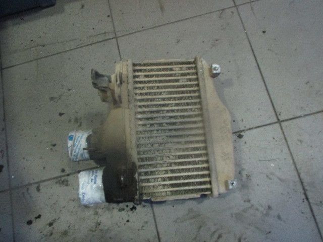 Radiador do intercooler TOYOTA Avensis Sedan (_T22_)