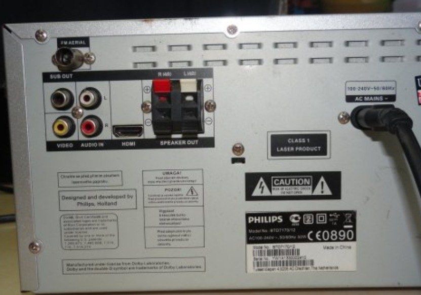 Центр  Philips  Bluetooth, NFC, CD,  DVD, USB, AUX