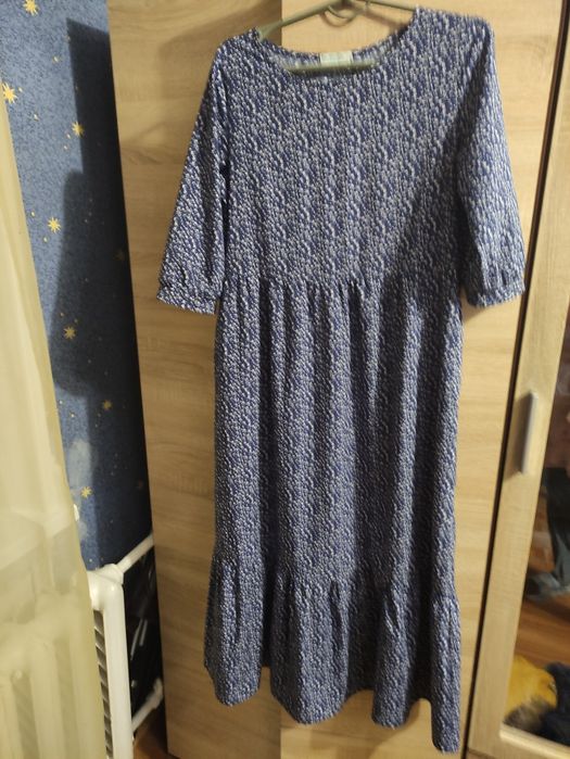 Сукня жіноча 46 р.Вільного крою.В ідеальному стані.