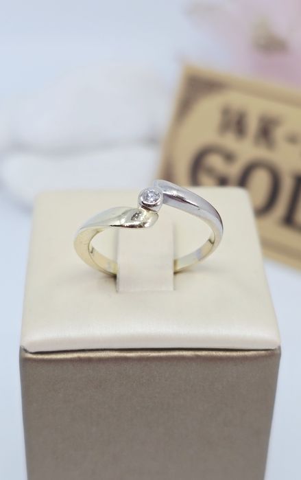 Złoty pierścionek próba 585 14k Używany  złoto żółte i białe