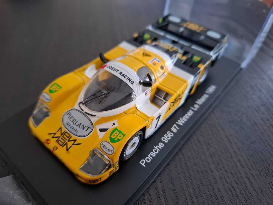 Vendo miniatura Porsche 956 vencedor 24 horas de Le Mans 1984